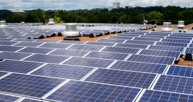 Cum se instalează solar pe acoperișuri plate fără găurire?